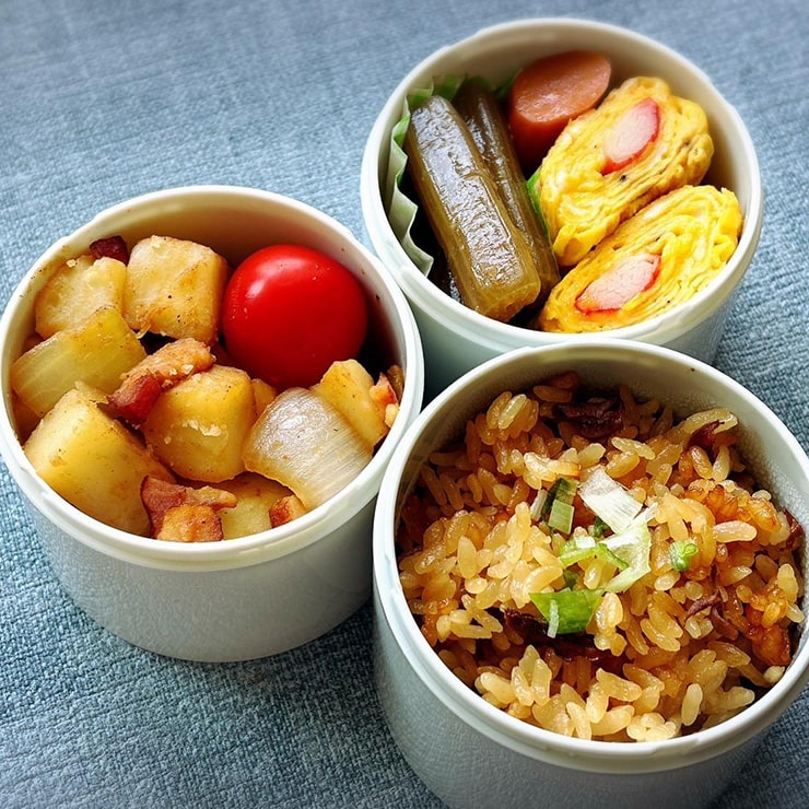 祖母に送る。北海道満喫炊き込みごはん弁当